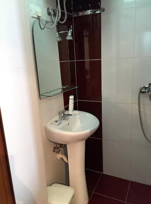 Guesthouse Pension Andrea Tirana Exterior photo
